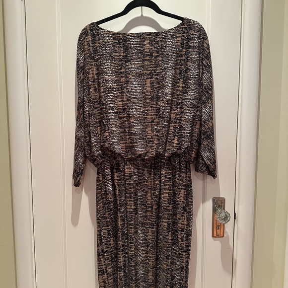Nine West taupe and black knee length dress. - Picture 2 of 5